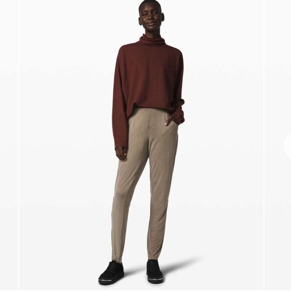 Lululemon Vindur Pant *lululemon lab - Picture 1 of 14